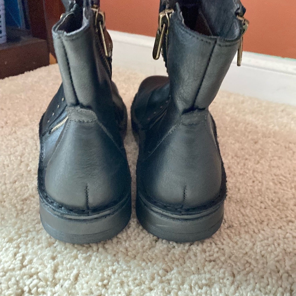 Naot Cetona Soft Black Leather Shoes - Picture 3 of 5